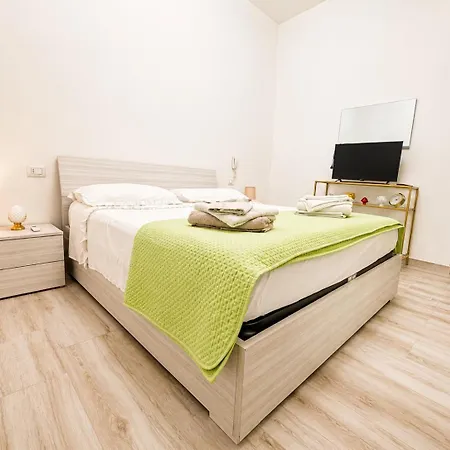 Alemi Casa Moderna Vicino Al Mare 펜션 *
